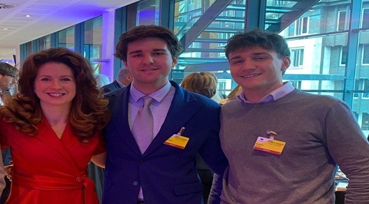 Tirocinanti Valdostani con la Presidente del Comitato Europeo delle Regioni Kata Tüttő 