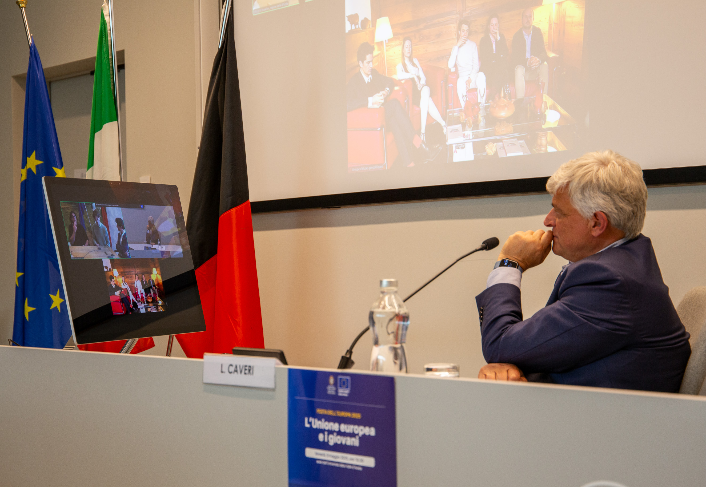 Collegamento con la Maison du Val d'Aoste 
